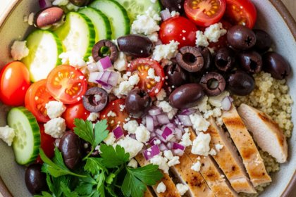 Mediterranean Quinoa Bowls with Chicken: the best Feast