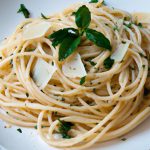 Spaghetti Aglio e Olio: A Simple Italian Classic Unveiled