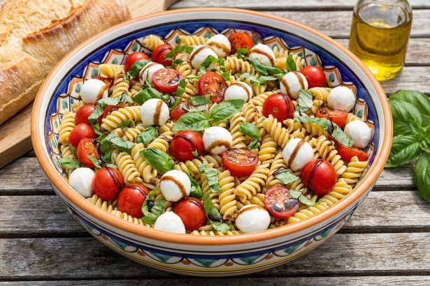 Fresh Flavors Unite: The Ultimate Caprese Pasta Salad Guide