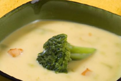 Simple & Tasty: Your Guide to Easy Broccoli Cheddar Soup